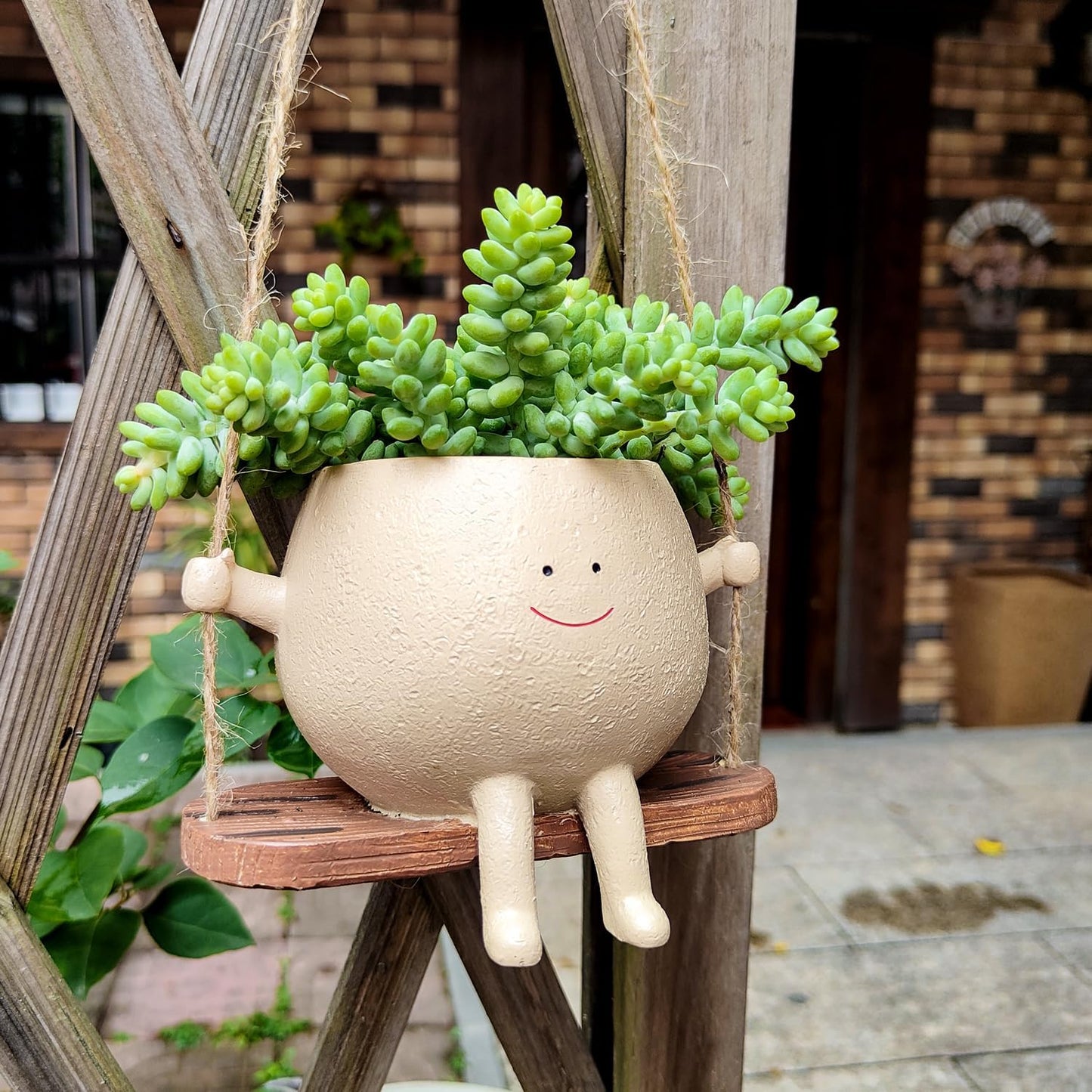 Swing Face Planter Pot Hanging Resin Flower Head Planters